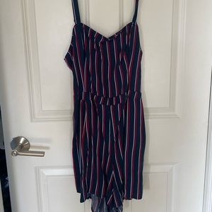 Hollister open back jumper with tie